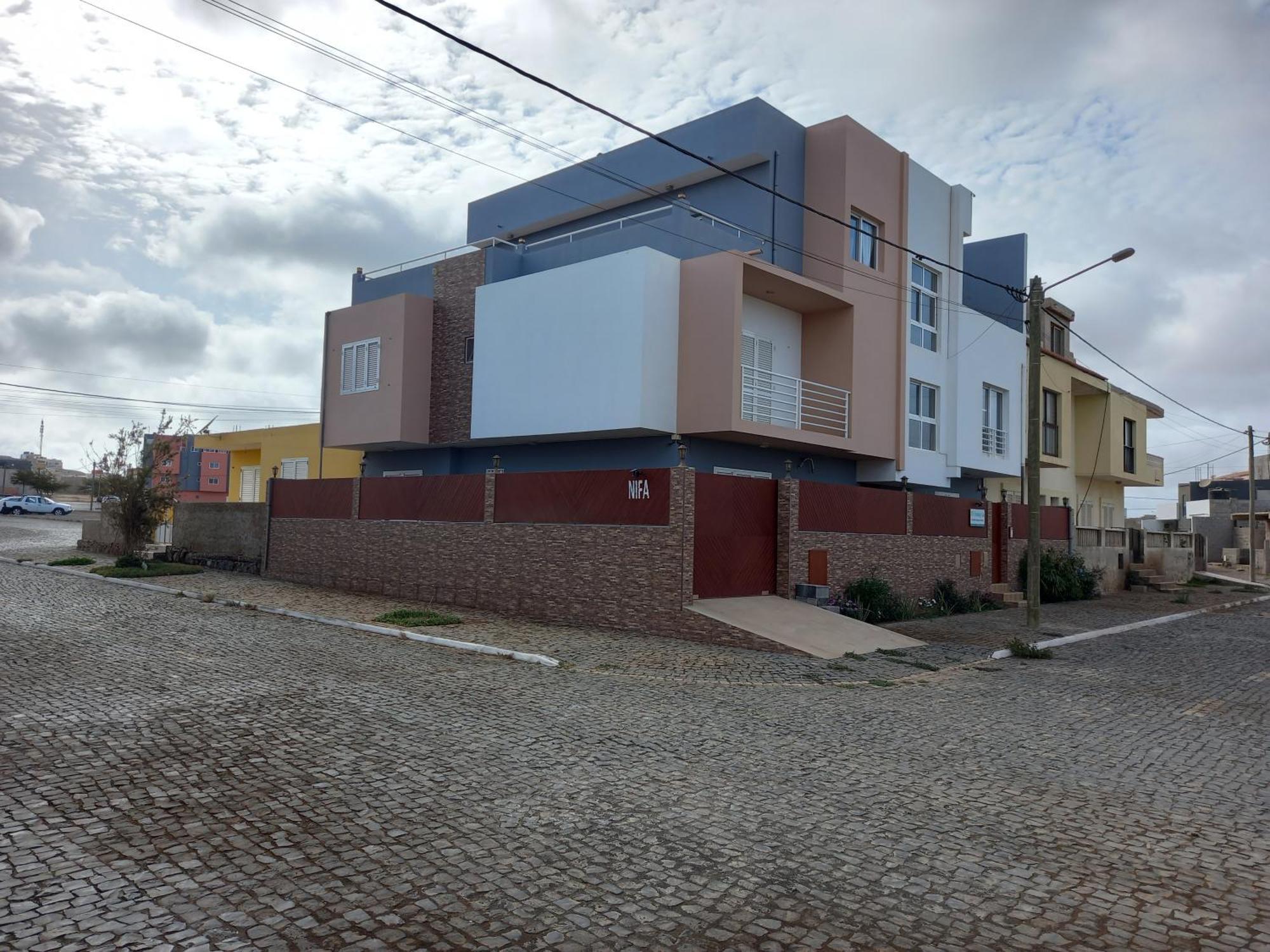 Nifa House Hotel Espargos Exterior photo